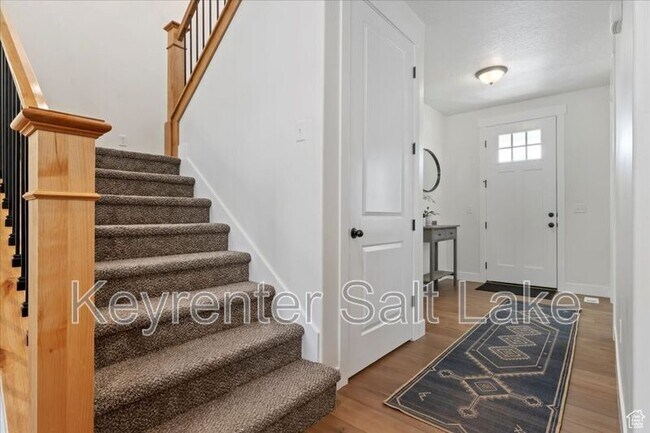 Building Photo - 1046 W Seasons View Ct