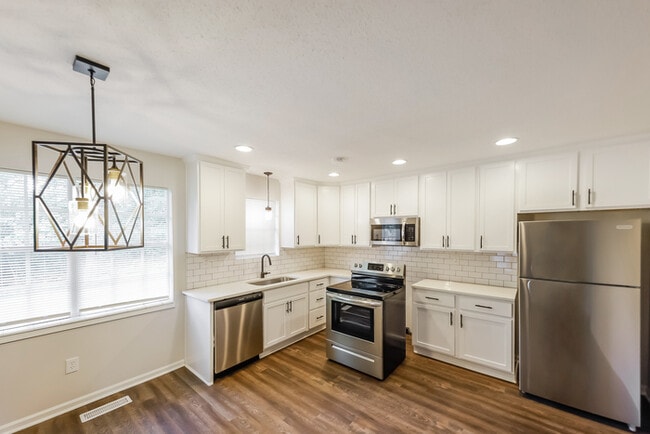 Building Photo - 1287 Glenridge Ln