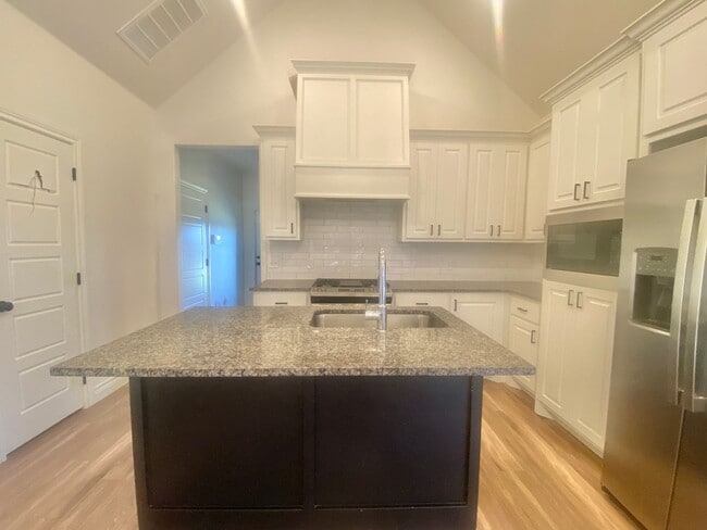 Building Photo - Now available in Cooper - 4 bed 3 bath 2 c...