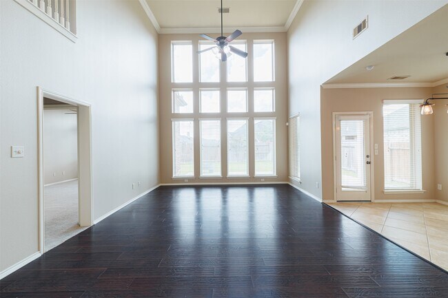Building Photo - 2614 Misty Laurel Ct