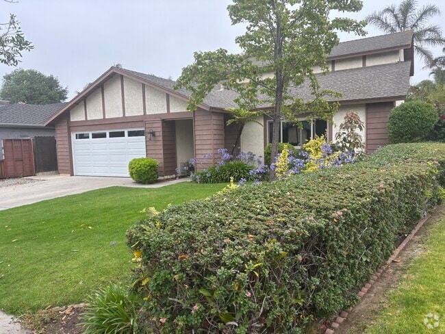 Building Photo - 830 Stern Ln