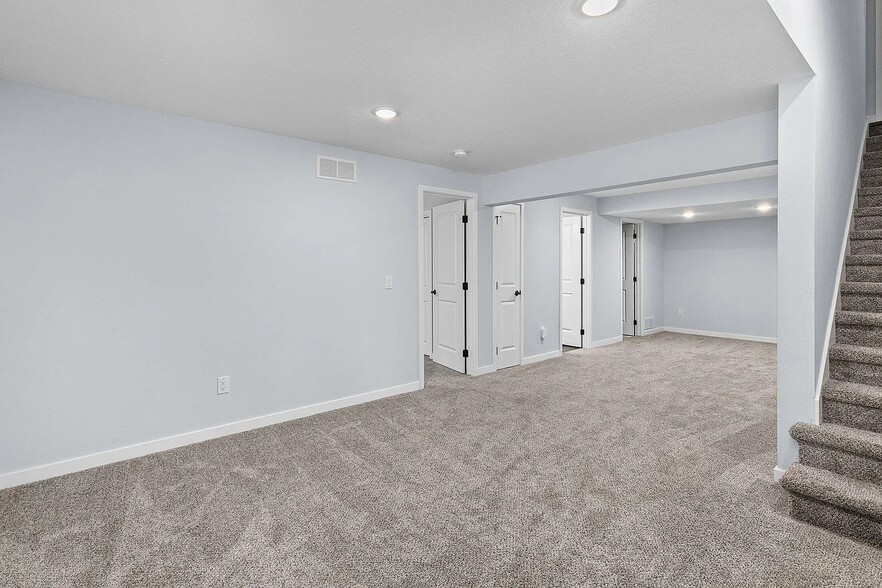 Building Photo - 481 10th St