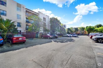 Building Photo - 5665 W 20th Ave