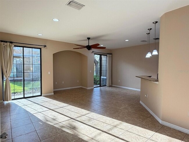 Building Photo - 5722 Kinglethill Dr