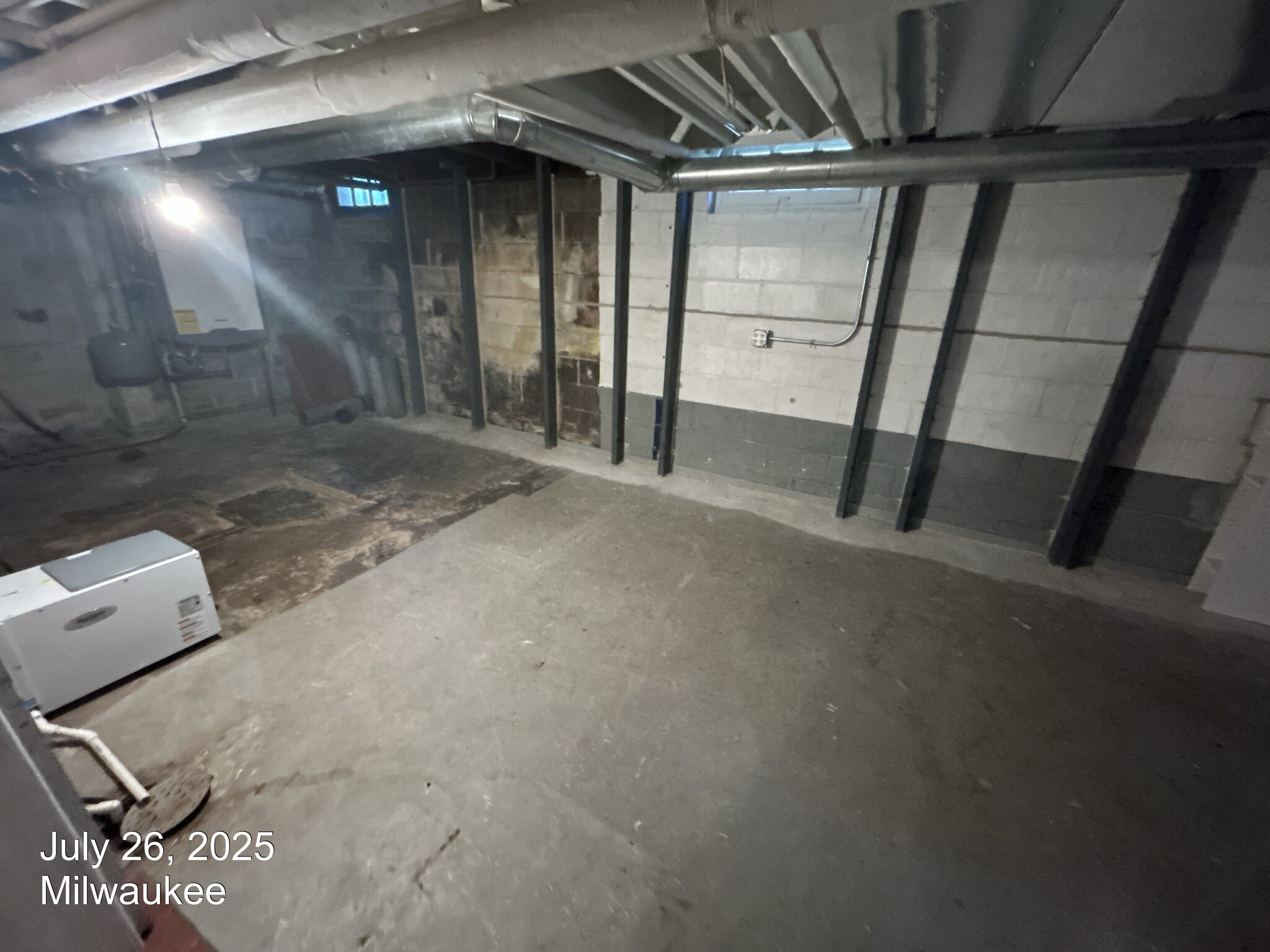 Building Photo - 3370 S Princeton Ave