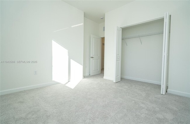 Building Photo - 1473 SE 6th Ter