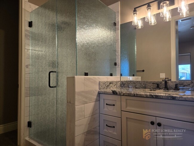 Building Photo - Stunning 2-bed, 2-bath Casita in North Phoenix