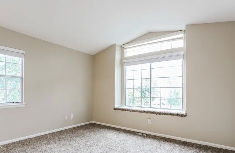 Building Photo - 12802 E Wyoming Cir