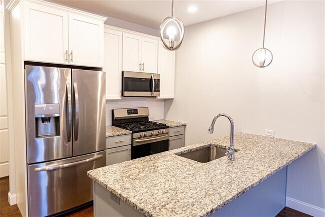 Building Photo - 56 Seawynds Dr
