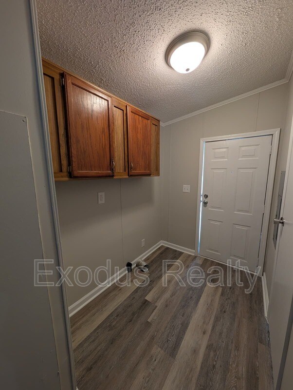 Building Photo - 832 Brooks Mangum Rd