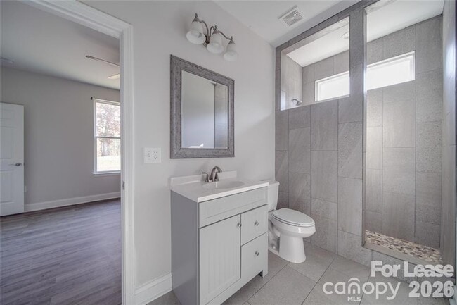 Building Photo - 112 Rockwell Ct