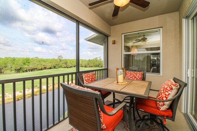 Building Photo - CALLING ALL GOLF ENTHUSIASTS ** STUNNING 2...