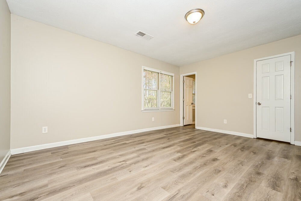 Building Photo - 120 Tanglewood Dr