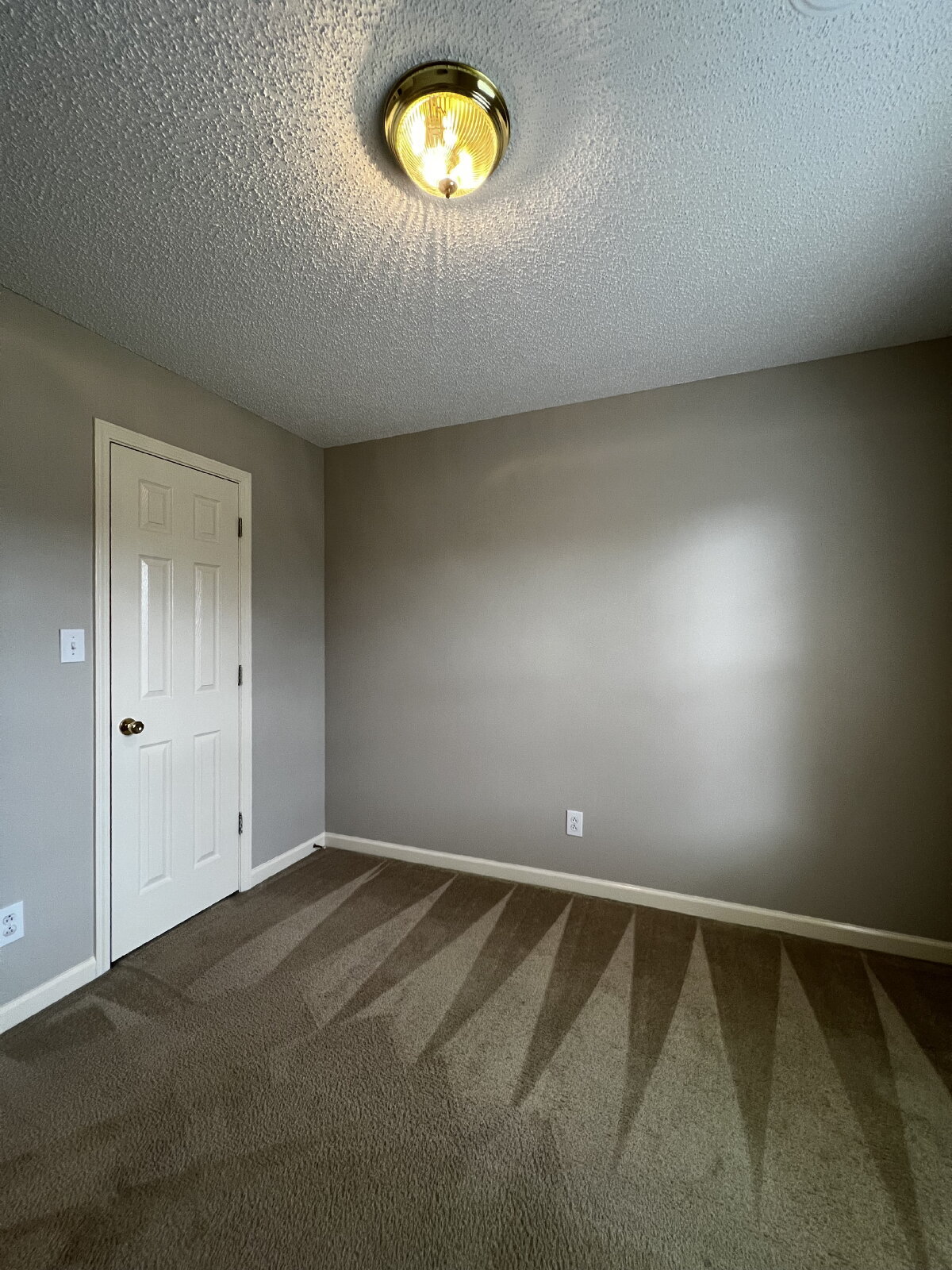 Building Photo - 3427 Poplar Hill