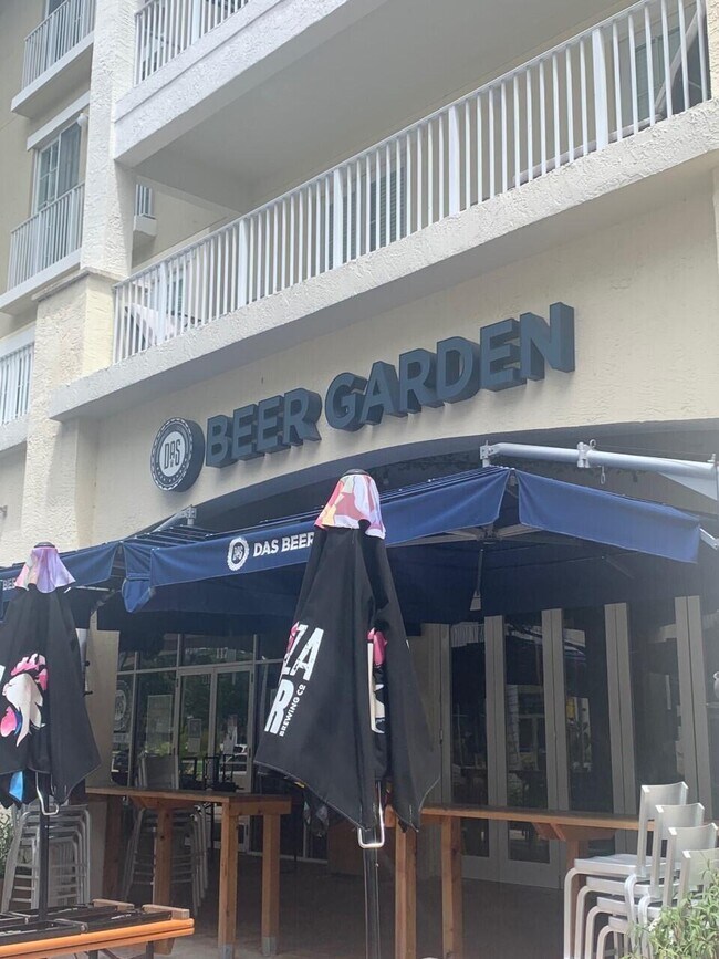 Building Photo - 1200 Town Center Dr