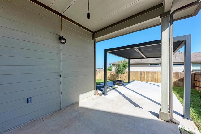 Building Photo - 7416 Peggie Nell Dr