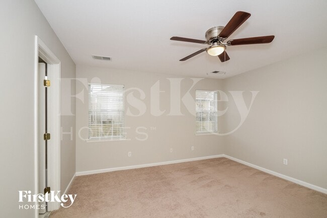 Building Photo - 127 Renwick Ln
