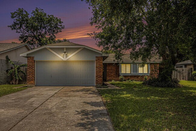 Building Photo - 9418 Spiralwood Ln