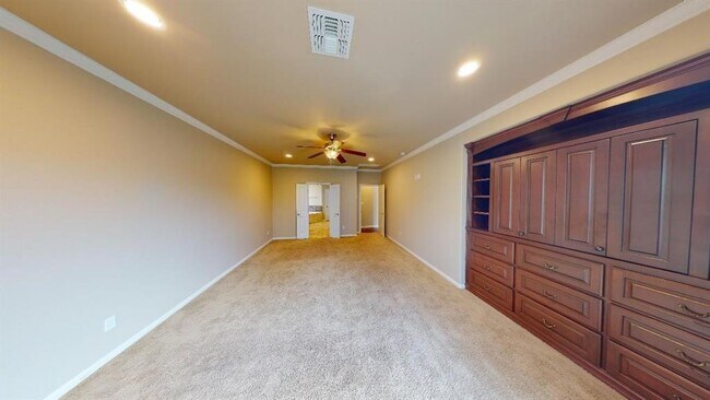 Building Photo - 5705 Lipan Apache Bend