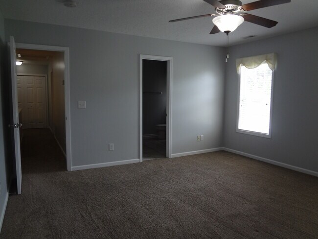 Building Photo - 101 Dorsett Ct