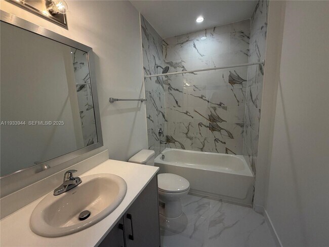 Building Photo - 2306 E 4th Ave