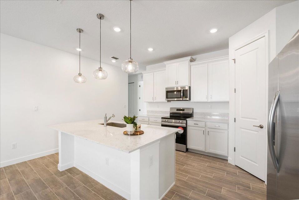 Building Photo - 3526 Angler Dr