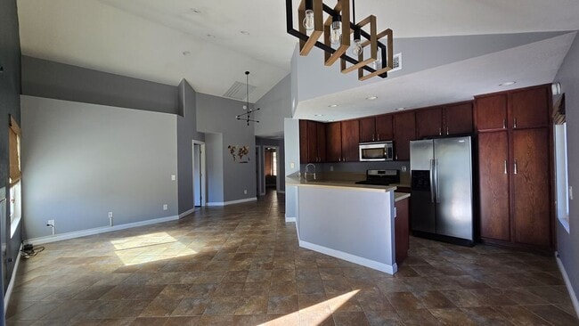 Building Photo - 430 Placer Ave