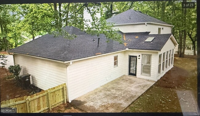 Building Photo - 401 Vardon Way