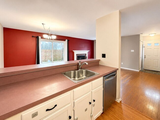 Building Photo - 46 Bark Hollow Ln