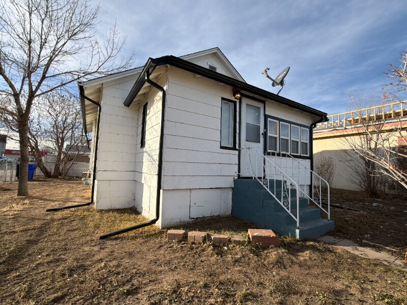 Building Photo - 2731 7th Ave