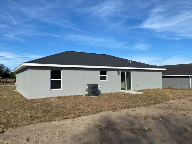 Building Photo - Great SE Ocala Home 3/2/2 **Won't Last**