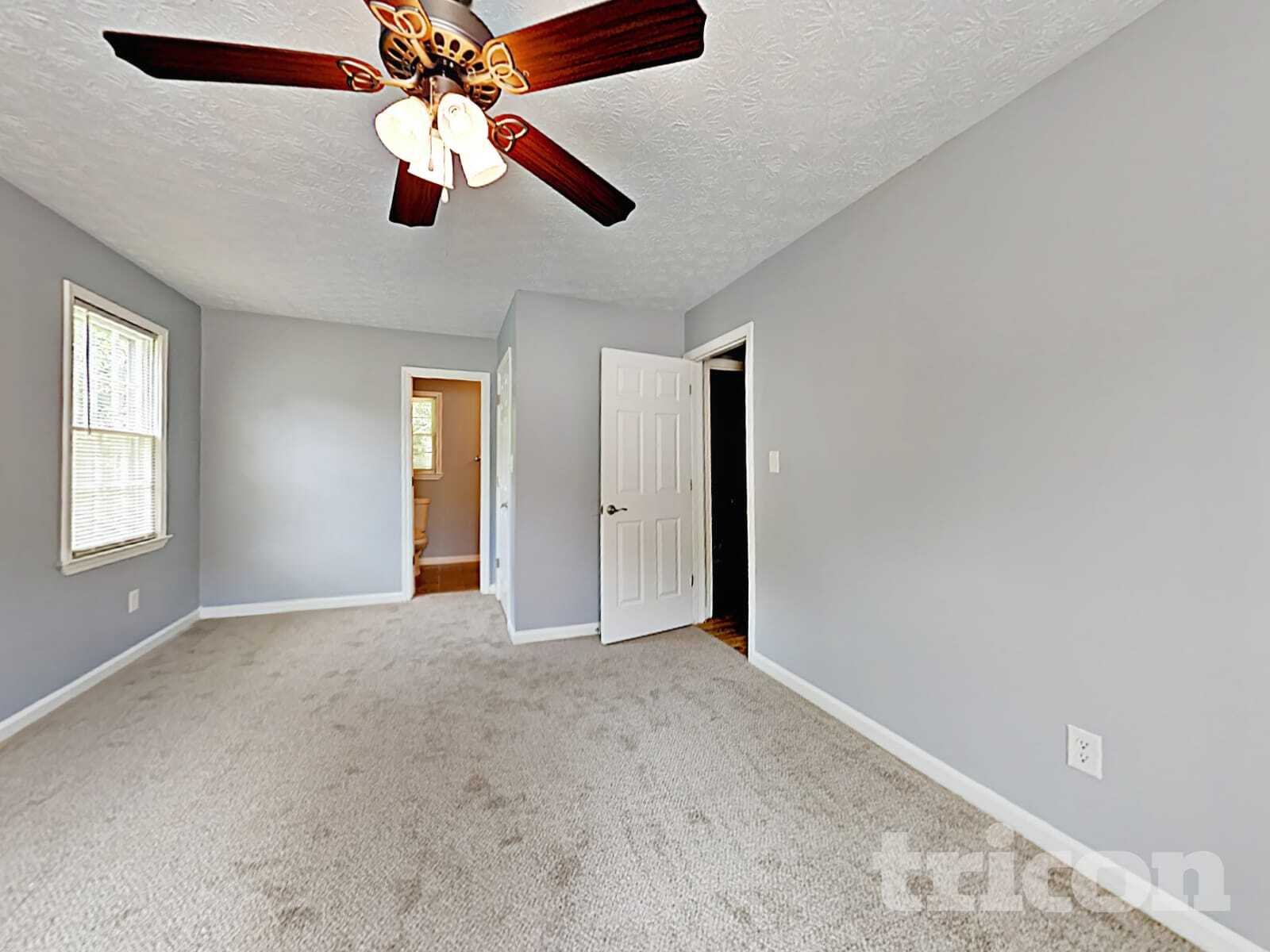 Building Photo - 237 Sweetwater Pkwy