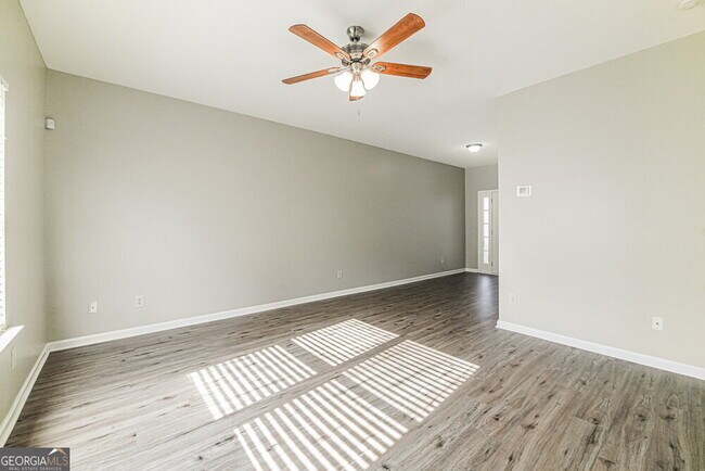 Building Photo - 434 Highland Falls Dr