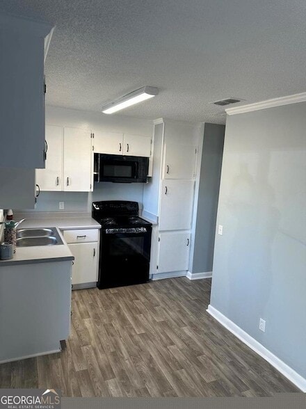 Building Photo - 1220 Poplar St