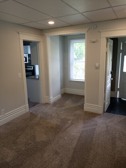 Building Photo - 3780 N Wozniak Rd