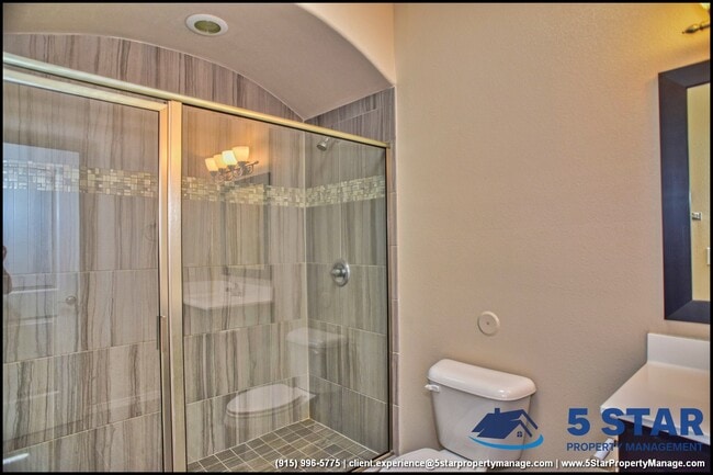 Building Photo - 452 Isaias Ave.