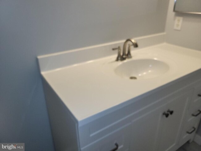 Building Photo - 43 Hetton Ct