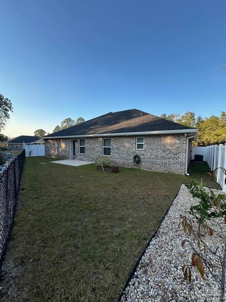 Building Photo - 7299 Gordon Evans Rd