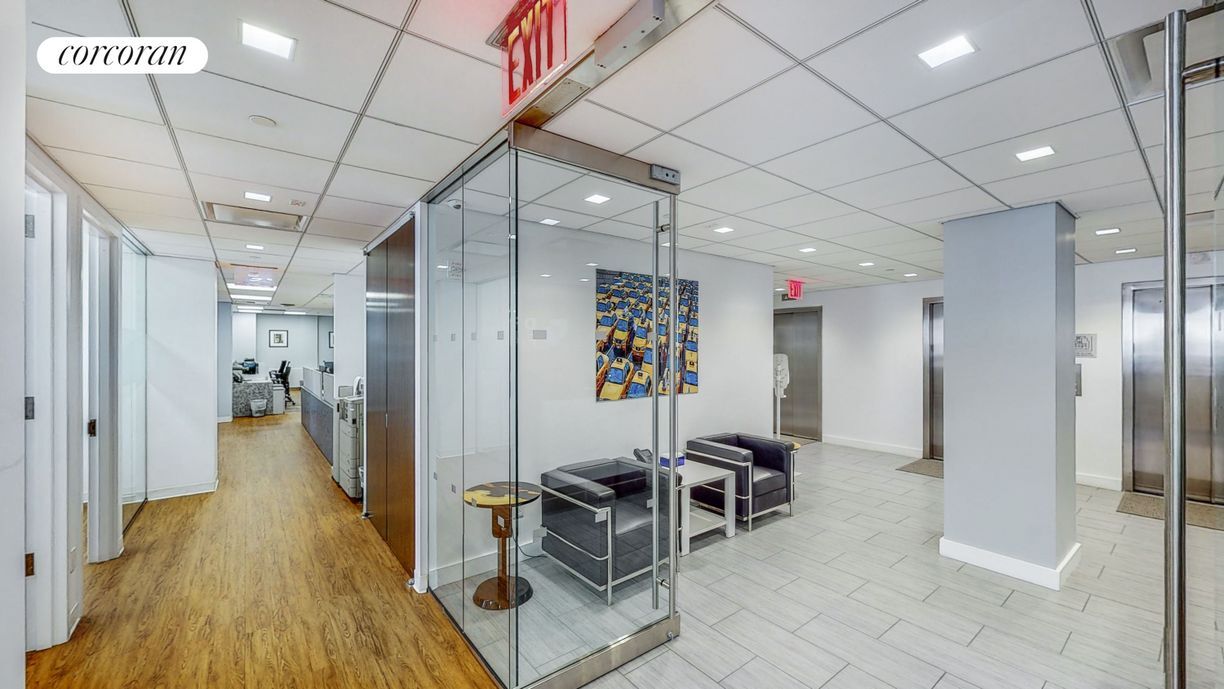 Building Photo - 485 Madison Ave