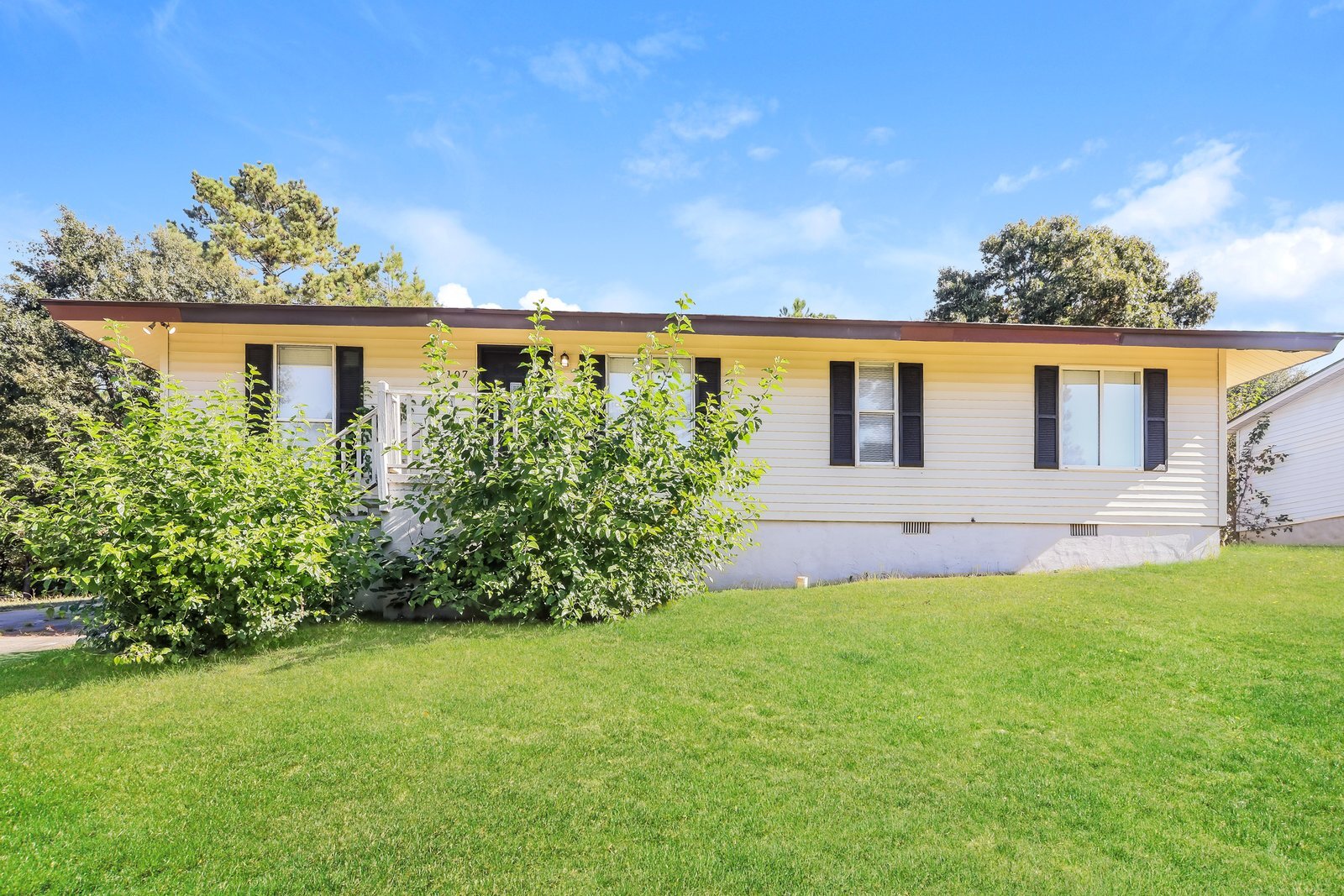Building Photo - 107 Colbert Blvd