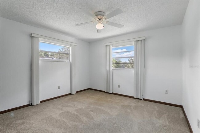 Building Photo - 2343 Greenacre Rd