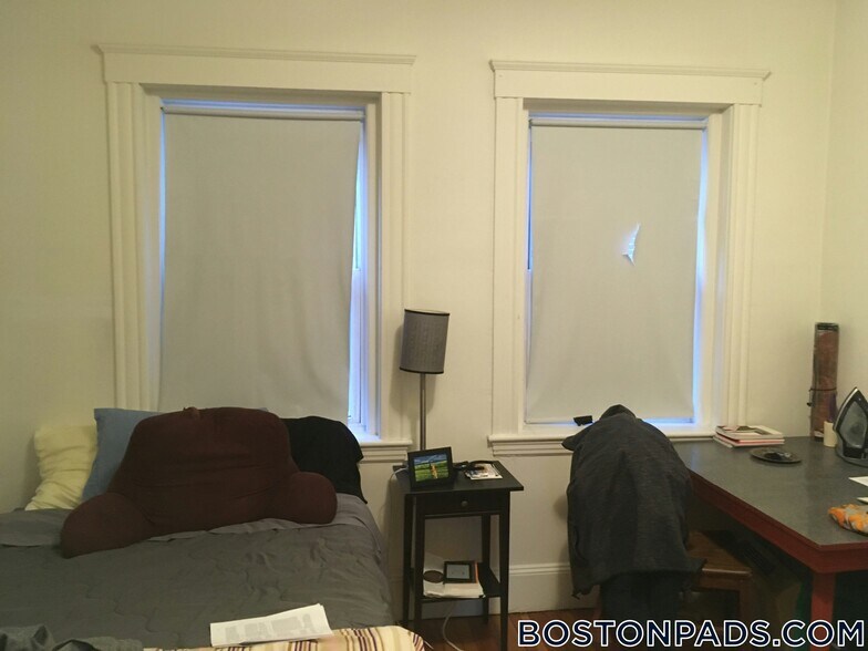 Building Photo - 163 Summer St