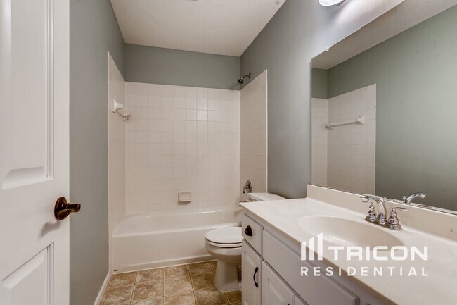 Building Photo - 1259 Irvine Dr
