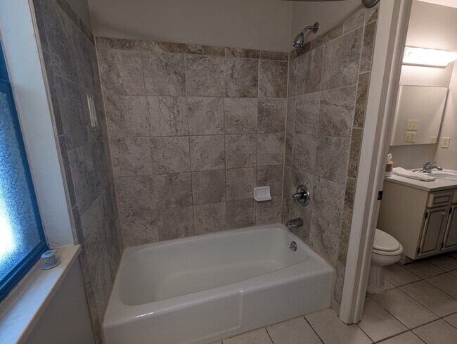 Building Photo - 1754 Yucca Ct