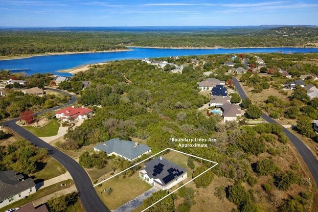 Building Photo - 935 Wesley Ridge Dr