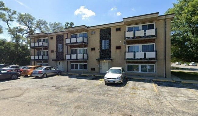 Primary Photo - 10025 Irving Park Rd