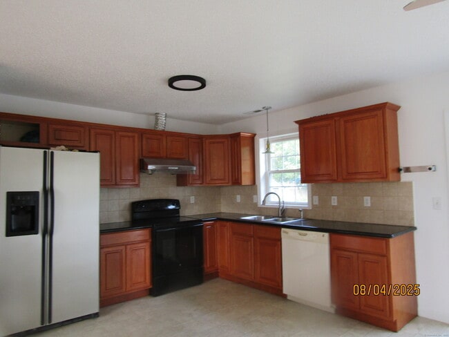 Building Photo - 27 Aspen Pl
