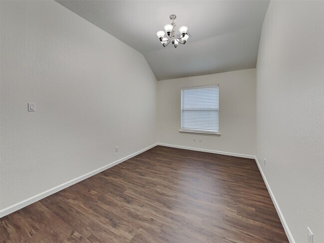 Building Photo - 232 Country Crossing Cir