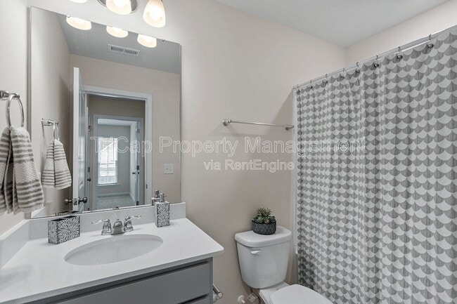 Building Photo - 416 Glen Clova Dr