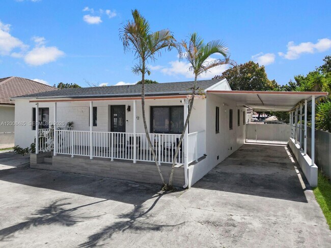 Building Photo - 252 E 36th St